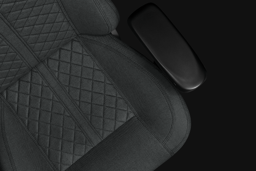 Fotel gamingowy YUMISU 2052F Gray Black perspektywa detal siedzisko Fotel gamingowy YUMISU 2052F Gray Black perspektywa detal siedzisko