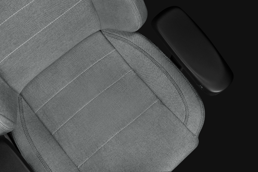 13 YUMISU 2054F Cloud Black perspektywa detal siedzisko 13 YUMISU 2054F Cloud Black perspektywa detal siedzisko